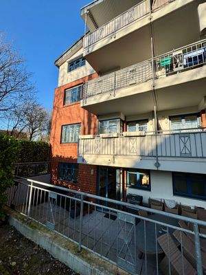 Gartenansicht zum Balkon