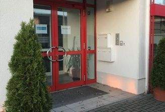 Eingang Büro/Verwaltungstrackt