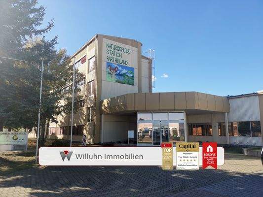 Haupteingang Bürogebäude