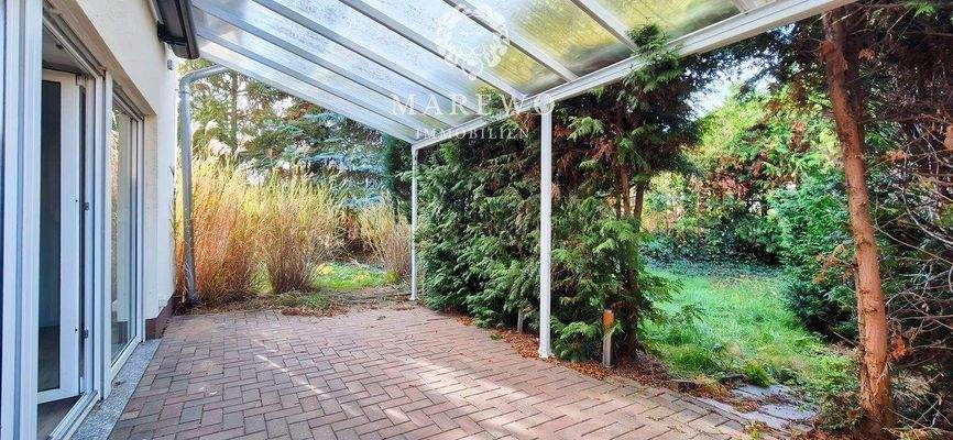 überdachte Terrasse