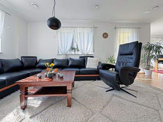 EG Wohnzimmer: Viel Platz für Familie, Gäste und entspannte Stunden im Alltag