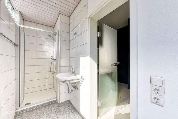 2.OG, Bad zur Küche