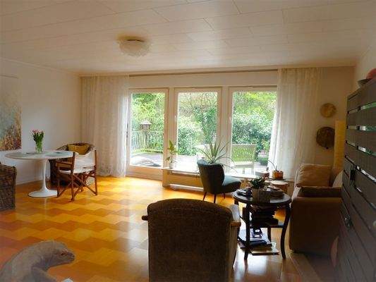 Wohnen mit Blick in den Garten