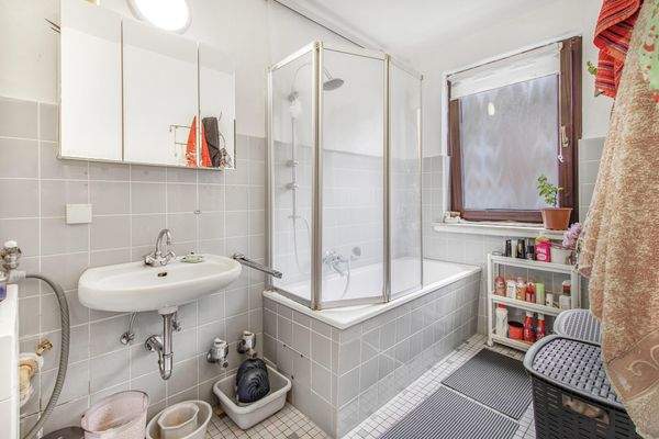 Badezimmer im Hochparterre