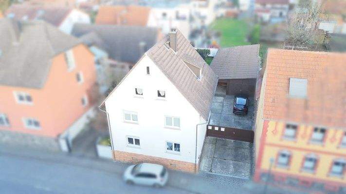 Haus-Linden-Außenansicht (1)