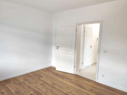 Wohnzimmer, Flurblick