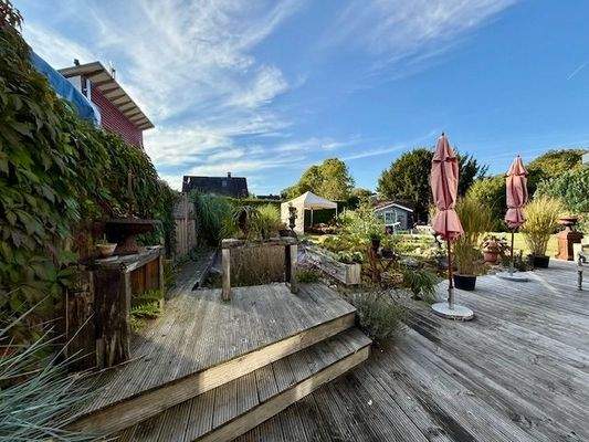 Terrasse & Garten & Teich