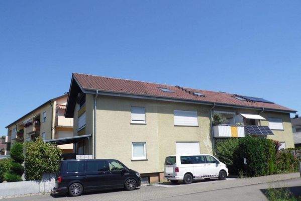 Seitenansicht mit Stellplatz.JPG