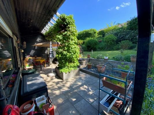 Garten mit Terrasse