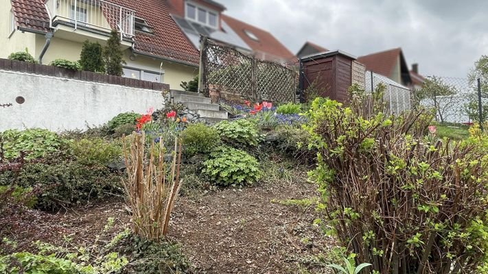 Hausgarten vor der Terrasse