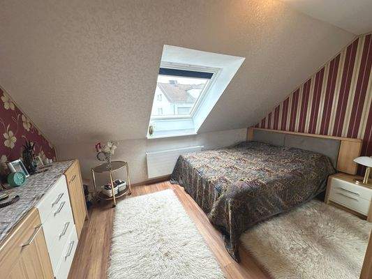 Schlafzimmer (Dachgeschoss)