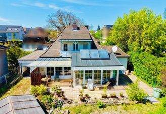 Stadtvilla "Am Dechantsberg" - Stilvolles Wohnen in Traumlage!