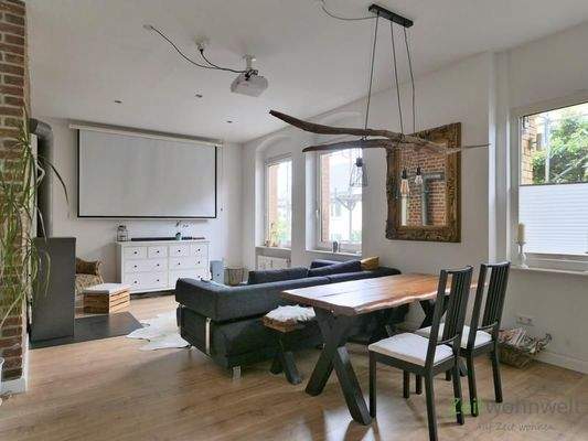 Blick ins Wohnzimmer