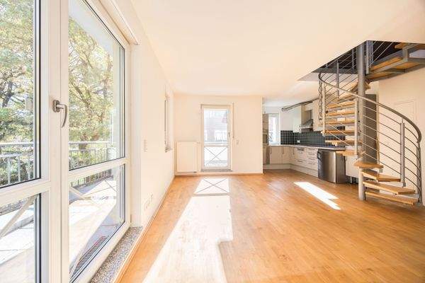 Wohn-/Essbereich mit offener Küche