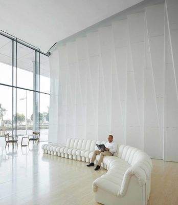 ONE-reception-892x1024