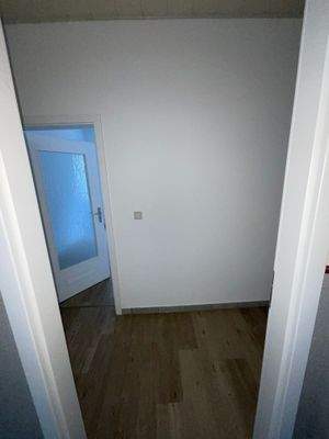 Wohnungsflur  2. OG rechts Ansicht 1.JPG