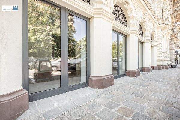 Außenansicht - Verkaufsebene