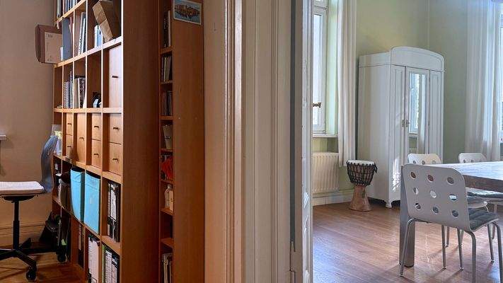 Arbeitszimmer am Esszimmer