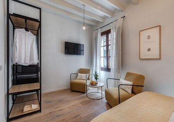 BHHS-BAL-0619 Stadthaus mit gültiger Hotellizenz zum Verkauf in Sóller, Mallorca