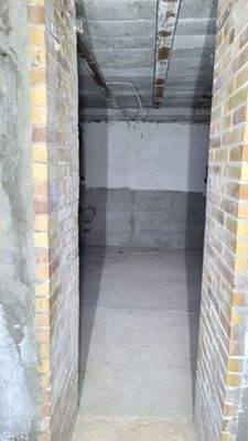 Durchgang zurück zu Keller 2