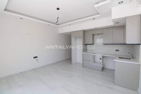 2-Bedroom Apartment in a Complex with a Pool in Antalya Manavgat