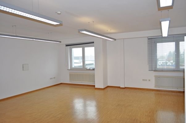 optionale Bürofläche 2. OG, ca. 83 m²