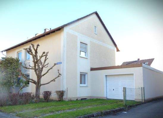 Seitenansicht des Hauses