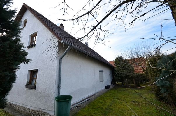 Nordansicht hinter dem Haus