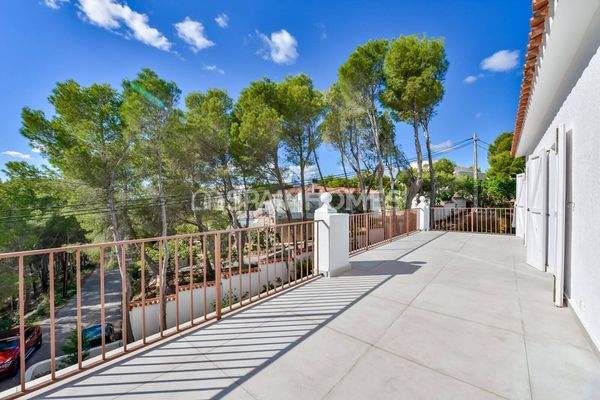 3-Bedroom House with Pool in Altea Alicante