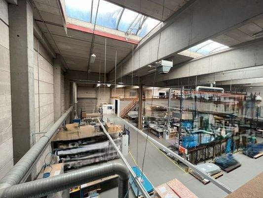 7 Meter hoch