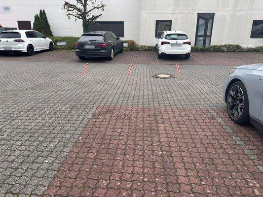 Parkplätze 1-3