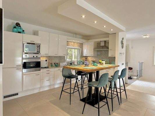 DJI_20250428_102624_665