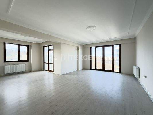 Ready-to-Move Apartment in a Prime Location in Trabzon Yomra