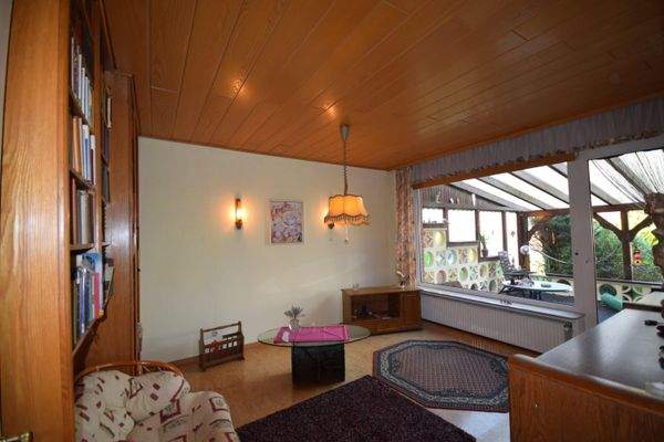 Zimmer EG mit Terrassenzugang