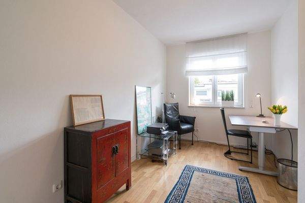 Arbeits-/ Schlafzimmer