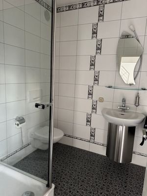 Badezimmer EG
