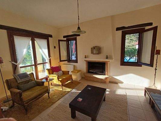 Villa-For-Sale-In-Theriso-Chania20240712_074453.jp