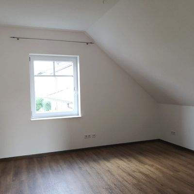 Haus-Pohlheim-Heinrich-Lübke-Ring 13-50138-Schlafz