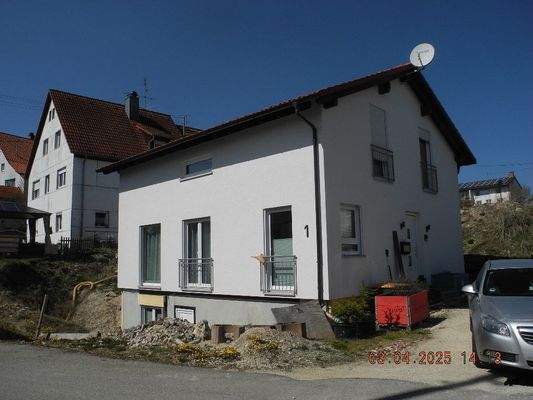 Straßenansicht Neubau-Wohnhaus