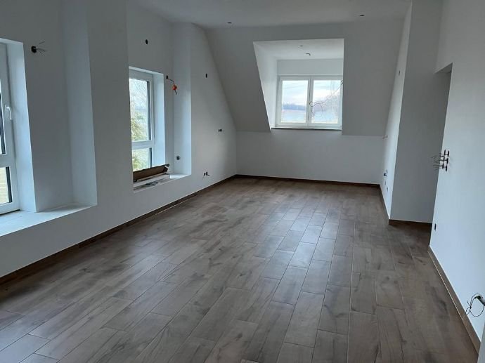 Wohnung gesucht? Diese 2,5/3-Raum-Wohnung sucht ihre erste Mieterin/ ihren ersten Mieter!