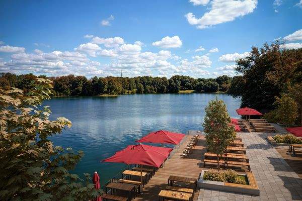 Biergarten mit Seeblick (Visualisierung)