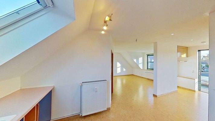 Blickrichtung von Küche in Wohnzimmer