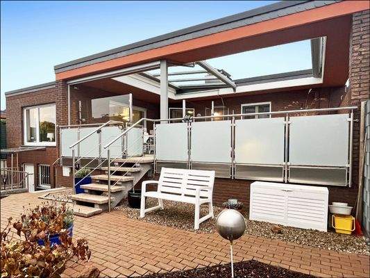 Fachgerecht und von sachkundigen Firmen gestaltete Außenanlagen