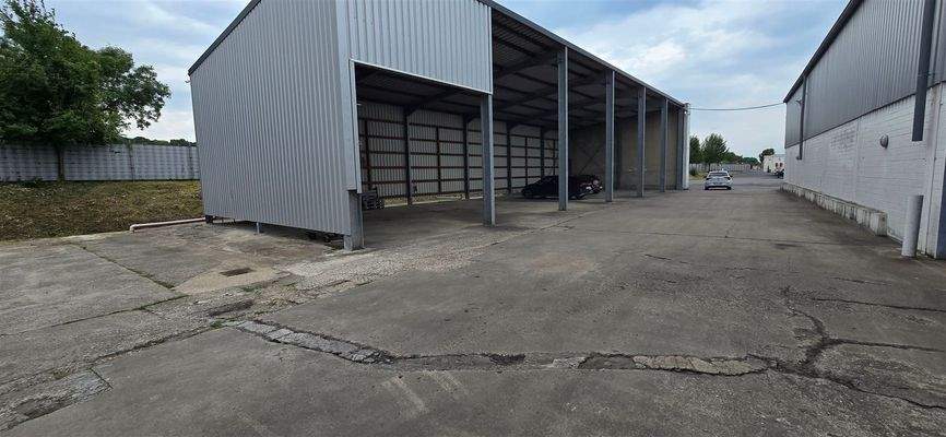 offene, berdachte Lagermöglichkeit