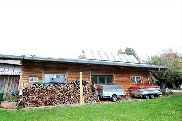 Große Werkstatt mit Solaranlage 