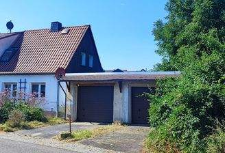 Ansicht mit Garagen.jpg