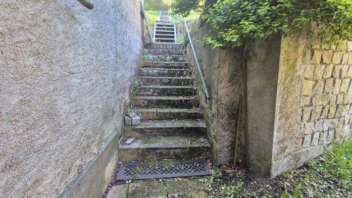 Treppe zum Garten