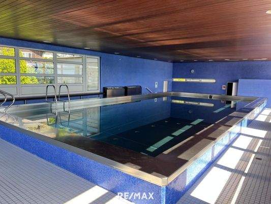 Hallenschwimmbad allgemein