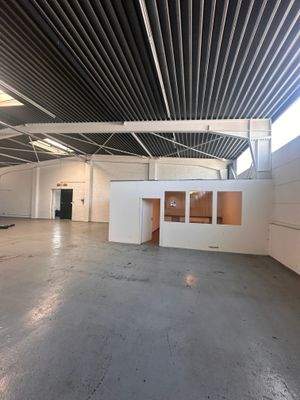 Aufenthaltsraum+ WC-Anlagen