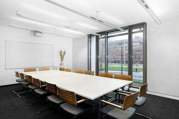 signature-koenigsallee-61-cowo